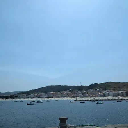 Olladas De Con Vistas Kemping Laxe